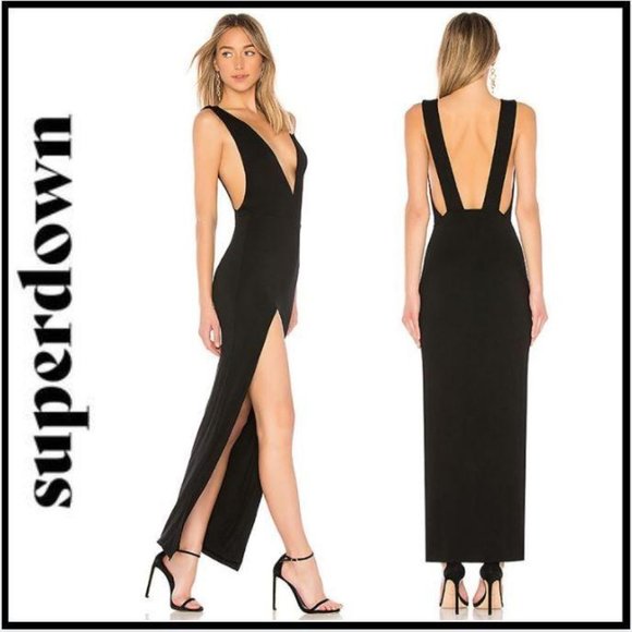 superdown Dresses & Skirts - NWT Superdown Erika Deep V Jersey Maxi Size Medium